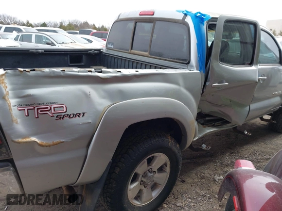 2008 Toyota Tacoma PreRunner with VIN 3TMJU62NX8M067203, listed as a IAAI auction lot 41348958 with 161,195 mi miles. Bid and sale history available at carsss.com. Image 6.