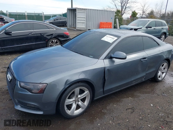 2013 Audi A5 Premium Plus z VIN WAULFAFR8DA070141, wystawiony jako IAAI lot #41729584 z przebiegiem 176 662 mil mil oraz . Historia ofert i sprzedaży dostępna na DreamBid. Obrazek 6.