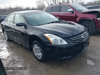 2012 Nissan Altima 2.5 S with VIN 1N4AL2AP1CC139873, listed as a IAAI auction lot 41944180 with 220,172 mi miles. Bid and sale history available at carsss.com. Image 1.