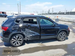2022 Volkswagen Taos SE z VIN 3VVRX7B2XNM068564, wystawiony jako IAAI lot #42174805 z przebiegiem 26 307 mil mil oraz . Historia ofert i sprzedaży dostępna na DreamBid. Obrazek 12.