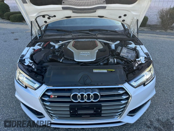 2018 Audi S4 Premium Plus z VIN WAUB4AF41JA002460, wystawiony jako Copart lot #61008805 z przebiegiem 134 039 mil mil oraz Czysty tytuł • Clean title. Historia ofert i sprzedaży dostępna na DreamBid. Obrazek 7.