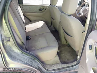 2007 Ford Escape XLT with VIN 1FMYU03167KA10635, listed as a IAAI auction lot 42009859 with 1 mi miles. Bid and sale history available at carsss.com. Image 8.