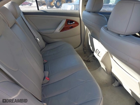 2008 Toyota Camry LE with VIN 4T1BK46K58U572653, listed as a IAAI auction lot 41608921 with 231,380 mi miles. Bid and sale history available at carsss.com. Image 8.