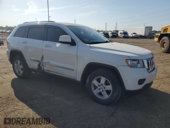 2011 Jeep Grand Cherokee Laredo with VIN 1J4RR4GG9BC586118, listed as a Copart auction lot 61743755 with 145,718 mi miles and Clean title. Bid and sale history available at DreamBid. Image 4.