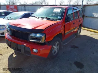 2002 Chevrolet TrailBlazer LS with VIN 1GNDT13S022270744, listed as a IAAI auction lot 41633796 with 133,076 mi miles. Bid and sale history available at carsss.com. Image 2.