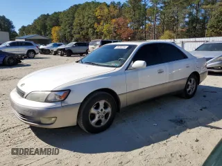 1998 Lexus ES 300 Luxury Sport Sdn with VIN JT8BF28G2W0108194, listed as a Copart auction lot 76390234 with 201,637 mi miles and Salvage Title. Bid and sale history available at carsss.com. Image 1.