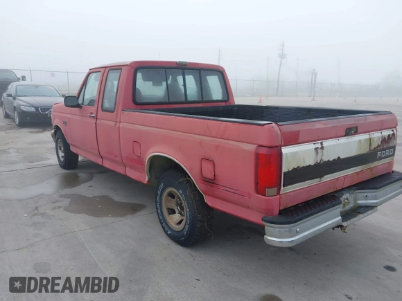 1992 Ford F-150 with VIN 1FTEX15N5NKA08828, listed as a IAAI auction lot 41882327 with Not Provided miles. Bid and sale history available at carsss.com. Image 3.