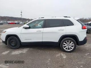 2016 Jeep Cherokee High Altitude with VIN 1C4PJLDB3GW160745, listed as a IAAI auction lot 41847482 with 125,180 mi miles. Bid and sale history available at carsss.com. Image 14.