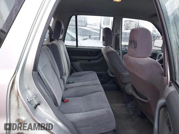 1998 Honda CR-V LX with VIN JHLRD2844WC016145, listed as a IAAI auction lot 41820540 with 178,900 mi miles. Bid and sale history available at carsss.com. Image 8.