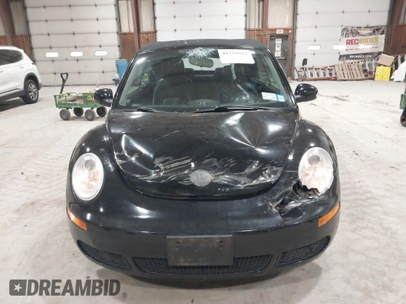 2007 Volkswagen Beetle with VIN 3VWRG31Y47M402407, listed as a IAAI auction lot 41719012 with 67,540 mi miles and . Bid and sale history available at DreamBid. Image 12.