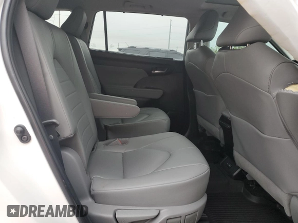 2023 Toyota Highlander L with VIN 5TDKDRAH4PS049246, listed as a Copart auction lot 57025305 with 9,848 mi miles and Salvage title. Bid and sale history available at DreamBid. Image 11.