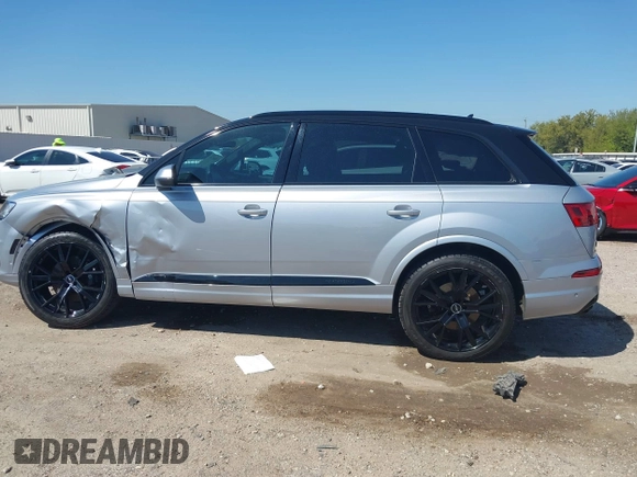 2019 Audi Q7 Prestige with VIN WA1VAAF73KD015756, listed as a IAAI auction lot 41868717 with 49,227 mi miles. Bid and sale history available at carsss.com. Image 14.