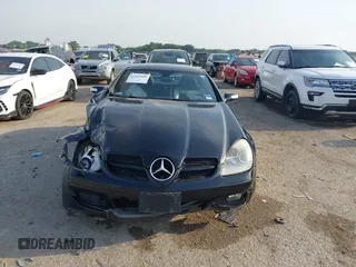 2006 Mercedes-Benz SLK 280 z VIN WDBWK54F36F120962, wystawiony jako IAAI lot #42269968 z przebiegiem 132 752 mil mil oraz . Historia ofert i sprzedaży dostępna na DreamBid. Obrazek 12.
