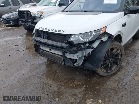 2016 Land Rover Discovery Sport HSE LUX with VIN SALCT2BG7GH589997, listed as a IAAI auction lot 41583508 with 72,339 mi miles. Bid and sale history available at carsss.com. Image 6.
