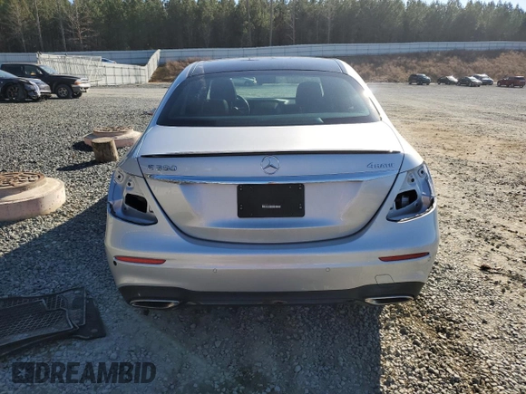 2020 Mercedes-Benz E-Class E 350 with VIN WDDZF8EB7LA732645, listed as a Copart auction lot 42632555 with 39,720 mi miles and Salvage Title. Bid and sale history available at carsss.com. Image 6.