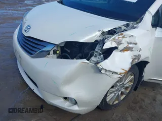 2017 Toyota Sienna XLE with VIN 5TDDZ3DC3HS171251, listed as a IAAI auction lot 41637035 with 124,127 mi miles and . Bid and sale history available at DreamBid. Image 6.