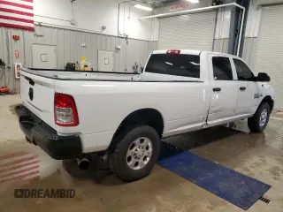 2017 Ram 2500 Tradesman z VIN 3C6UR5HL6HG680133, wystawiony jako Copart lot #50215825 z przebiegiem 184 491 mil mil oraz Czysty tytuł • Clean title. Historia ofert i sprzedaży dostępna na DreamBid. Obrazek 3.