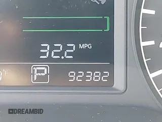 2017 Nissan Sentra S z VIN 3N1AB7AP7HY381675, wystawiony jako IAAI lot #42311574 z przebiegiem 92 382 mil mil oraz . Historia ofert i sprzedaży dostępna na DreamBid. Obrazek 15.