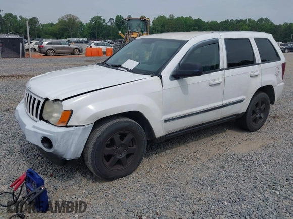 2008 Jeep Grand Cherokee Laredo with VIN 1J8GS48K88C113512, listed as a IAAI auction lot 42093765 with 251,406 mi miles. Bid and sale history available at carsss.com. Image 2.