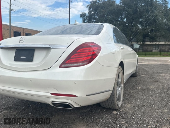 2017 Mercedes-Benz S 550 with VIN WDDUG8CB0HA304126, listed as a Copart auction lot 47487165 with 67,400 mi miles and Clean Title. Bid and sale history available at carsss.com. Image 4.