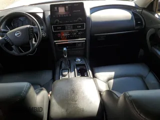 2021 Nissan Armada SV z VIN JN8AY2AD4M9662695, wystawiony jako Copart lot #43764595 z przebiegiem 107 098 mil mil oraz Szkoda całkowita • Salvage title. Historia ofert i sprzedaży dostępna na DreamBid. Obrazek 8.