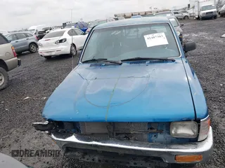 1994 Toyota Pickup z VIN 4TARN93P7RZ250278, wystawiony jako IAAI lot #41487303 z przebiegiem 119 875 mil mil oraz . Historia ofert i sprzedaży dostępna na DreamBid. Obrazek 12.