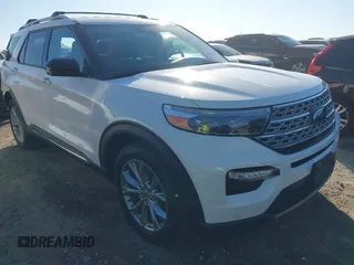 2022 Ford Explorer Limited with VIN 1FMSK8FH2NGB65833, listed as a IAAI auction lot 41664618 with 31,459 mi miles. Bid and sale history available at carsss.com. Image 1.