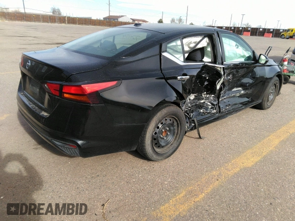 2020 Nissan Altima 2.5 S with VIN 1N4BL4BV3LC201514, listed as a IAAI auction lot 41764154 with 28,493 mi miles. Bid and sale history available at carsss.com. Image 4.