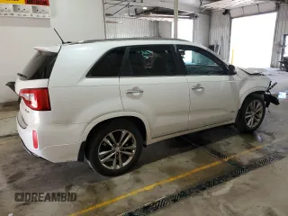 2015 Kia Sorento SX с VIN 5XYKWDA77FG641644, выставлен на аукционе Copart как лот 56843785 с пробегом 144 832 миль миль и Списание • Salvage title. История ставок и продаж доступна на DreamBid. Изображение 3.