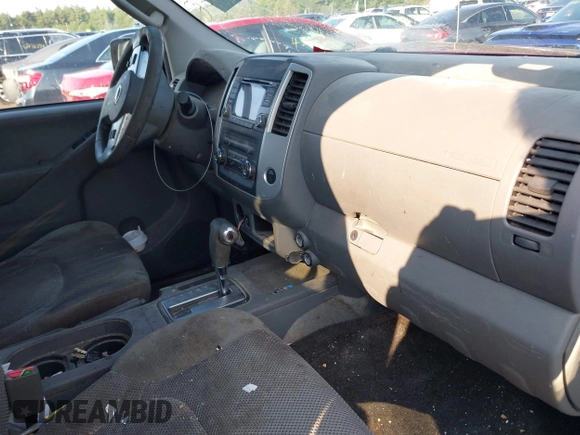 2015 Nissan Frontier SV with VIN 1N6AD0EV9FN723464, listed as a IAAI auction lot 42417665 with 231,032 mi miles and . Bid and sale history available at DreamBid. Image 5.