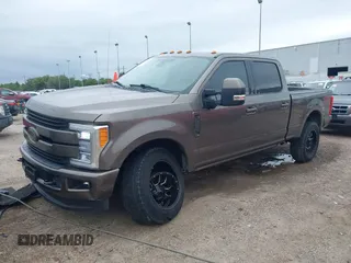 2018 Ford F-250 XL с VIN 1FT7W2BT9JEC77105, выставлен на аукционе IAAI как лот 42187476 с пробегом 211 051 миль миль и . История ставок и продаж доступна на DreamBid. Изображение 18.