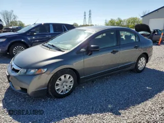 2009 Honda Civic DX-VP z VIN 19XFA16369E027271, wystawiony jako Copart lot #54756675 z przebiegiem 175 665 mil mil oraz Szkoda całkowita • Salvage title. Historia ofert i sprzedaży dostępna na DreamBid. Obrazek 1.