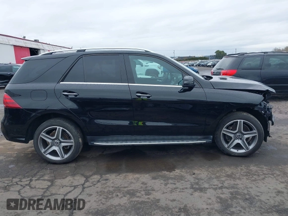 2017 Mercedes-Benz GLE 350 z VIN 4JGDA5HBXHA960218, wystawiony jako IAAI lot #41573755 z przebiegiem 37 868 mil mil oraz . Historia ofert i sprzedaży dostępna na DreamBid. Obrazek 14.