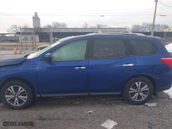 2017 Nissan Pathfinder SV with VIN 5N1DR2MN8HC634008, listed as a IAAI auction lot 41281853 with 1 mi miles. Bid and sale history available at carsss.com. Image 14.