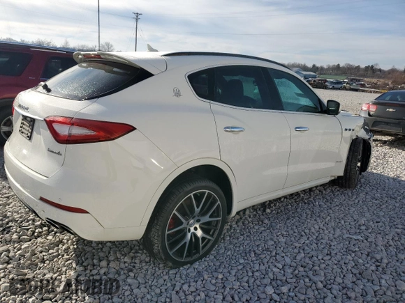 2018 Maserati Levante S GranSport z VIN ZN661YUS0JX269737, wystawiony jako Copart lot #82872953 z przebiegiem 98 866 mil mil oraz Szkoda całkowita • Salvage title. Historia ofert i sprzedaży dostępna na DreamBid. Obrazek 3.