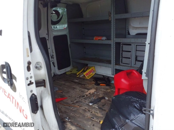 2015 Nissan NV200 SV with VIN 3N6CM0KN4FK693888, listed as a IAAI auction lot 41481395 with 195,214 mi miles. Bid and sale history available at carsss.com. Image 8.