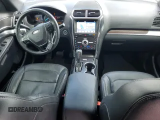 2019 Ford Explorer Limited z VIN 1FM5K7F89KGB41564, wystawiony jako Copart lot #63763385 z przebiegiem 140 847 mil mil oraz Nie do naprawy • Non repairable. Historia ofert i sprzedaży dostępna na DreamBid. Obrazek 8.