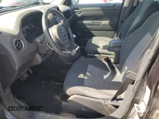 2016 Jeep Patriot Sport z VIN 1C4NJRBB3GD585844, wystawiony jako Copart lot #54298325 z przebiegiem 148 491 mil mil oraz Szkoda całkowita • Salvage title. Historia ofert i sprzedaży dostępna na DreamBid. Obrazek 7.