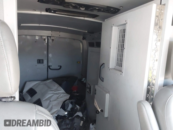 2019 Ford Transit with VIN 1FTYE1ZM7KKB75305, listed as a IAAI auction lot 42463843 with 363,286 mi miles and . Bid and sale history available at DreamBid. Image 8.