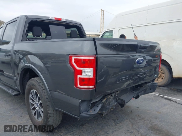 2018 Ford F-150 XL z VIN 1FTEW1CP1JKF15209, wystawiony jako IAAI lot #42048362 z przebiegiem 95 882 mil mil oraz . Historia ofert i sprzedaży dostępna na DreamBid. Obrazek 6.