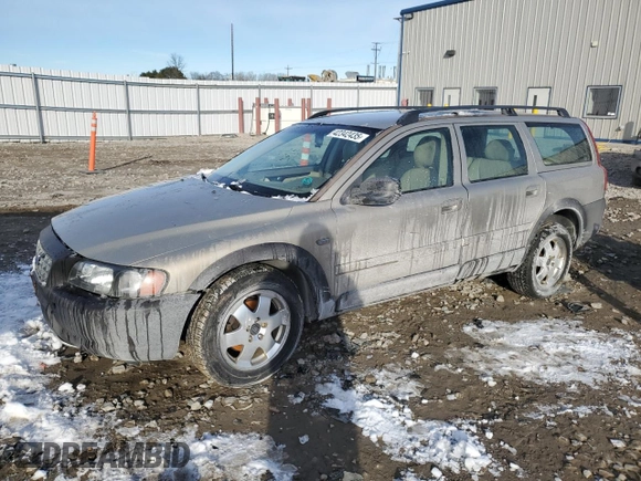 2001 Volvo V70 with VIN YV1SZ58D911021115, listed as a Copart auction lot 42342435 with 219,979 mi miles and Non Repairable. Bid and sale history available at carsss.com. Image 1.