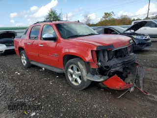 2011 Chevrolet Avalanche LS with VIN 3GNMCEE05BG151002, listed as a Copart auction lot 84742434 with 238,454 mi miles and Salvage Title. Bid and sale history available at carsss.com. Image 4.