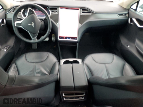 2013 Tesla Model S Performance с VIN 5YJSA1CP6DFP22018, выставлен на аукционе Copart как лот 55681235 с пробегом 86 813 миль миль и Списание • Salvage title. История ставок и продаж доступна на DreamBid. Изображение 8.