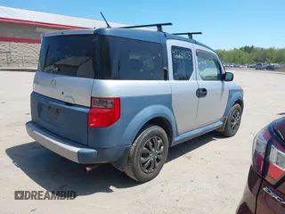 2006 Honda Element LX z VIN 5J6YH28356L014841, wystawiony jako IAAI lot #42289173 z przebiegiem 193 989 mil mil oraz . Historia ofert i sprzedaży dostępna na DreamBid. Obrazek 4.