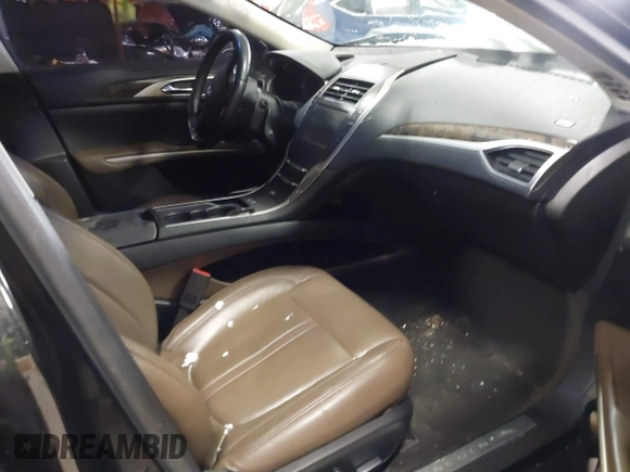 2015 Lincoln MKZ Hybrid with VIN 3LN6L2LU4FR602416, listed as a IAAI auction lot 41357234 with 170,593 mi miles. Bid and sale history available at carsss.com. Image 5.
