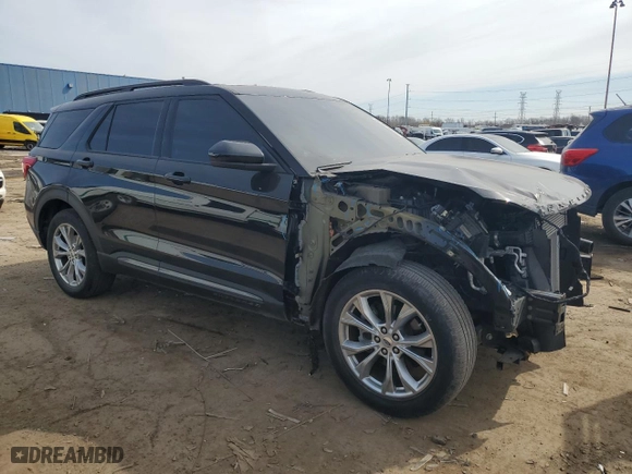2023 Ford Explorer XLT with VIN 1FMSK8DH0PGA21221, listed as a Copart auction lot 46499025 with 31,958 mi miles and Clean Title. Bid and sale history available at carsss.com. Image 4.