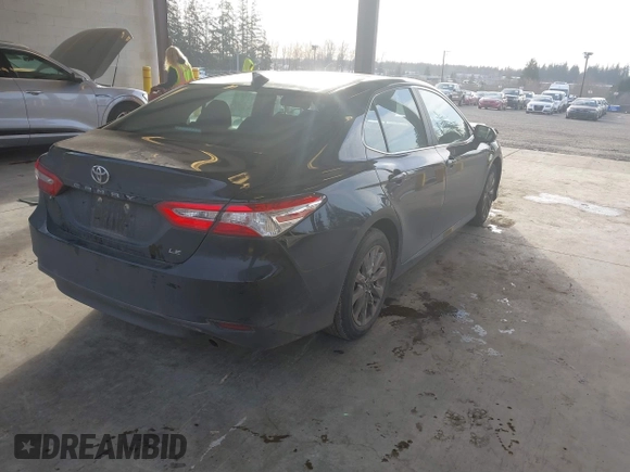 2020 Toyota Camry LE with VIN 4T1C11AKXLU363530, listed as a IAAI auction lot 41670307 with 86,459 mi miles. Bid and sale history available at carsss.com. Image 4.