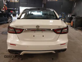 2020 Nissan Maxima SL z VIN 1N4AA6DV3LC370040, wystawiony jako IAAI lot #42437358 z przebiegiem 51 711 mil mil oraz . Historia ofert i sprzedaży dostępna na DreamBid. Obrazek 16.