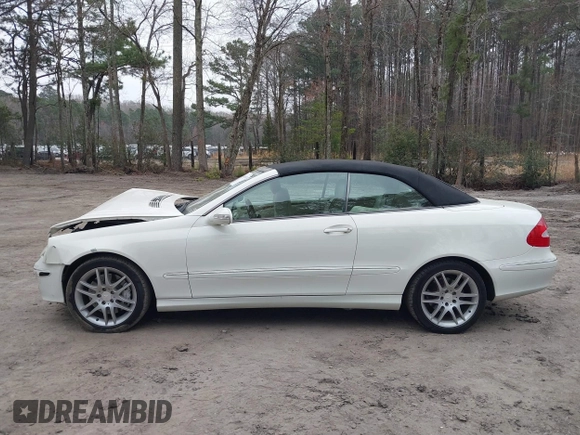 2009 Mercedes-Benz CLK 350 z VIN WDBTK56F59T110276, wystawiony jako IAAI lot #41800341 z przebiegiem 157 883 mil mil oraz . Historia ofert i sprzedaży dostępna na DreamBid. Obrazek 14.