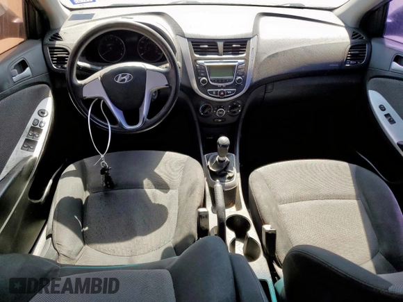 2012 Hyundai Accent GS z VIN KMHCT5AE4CU023012, wystawiony jako Copart lot #57890195 z przebiegiem 29 759 mil mil oraz Czysty tytuł • Clean title. Historia ofert i sprzedaży dostępna na DreamBid. Obrazek 8.
